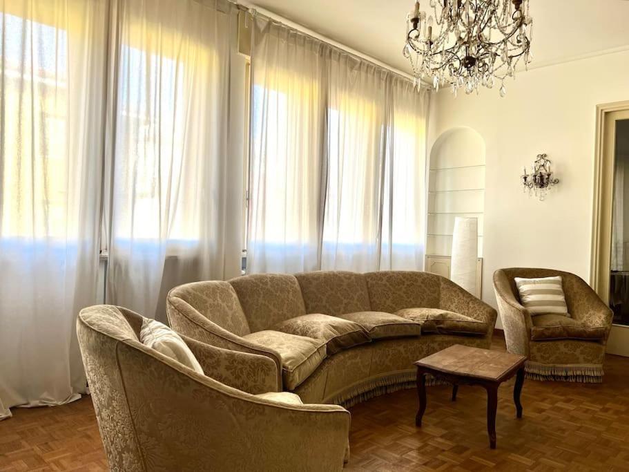 Dimora Vittoria Apartment *